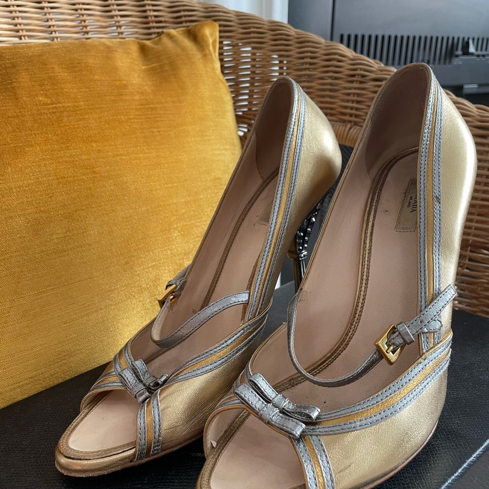Limited edition PRADA - Picture 8 of 9